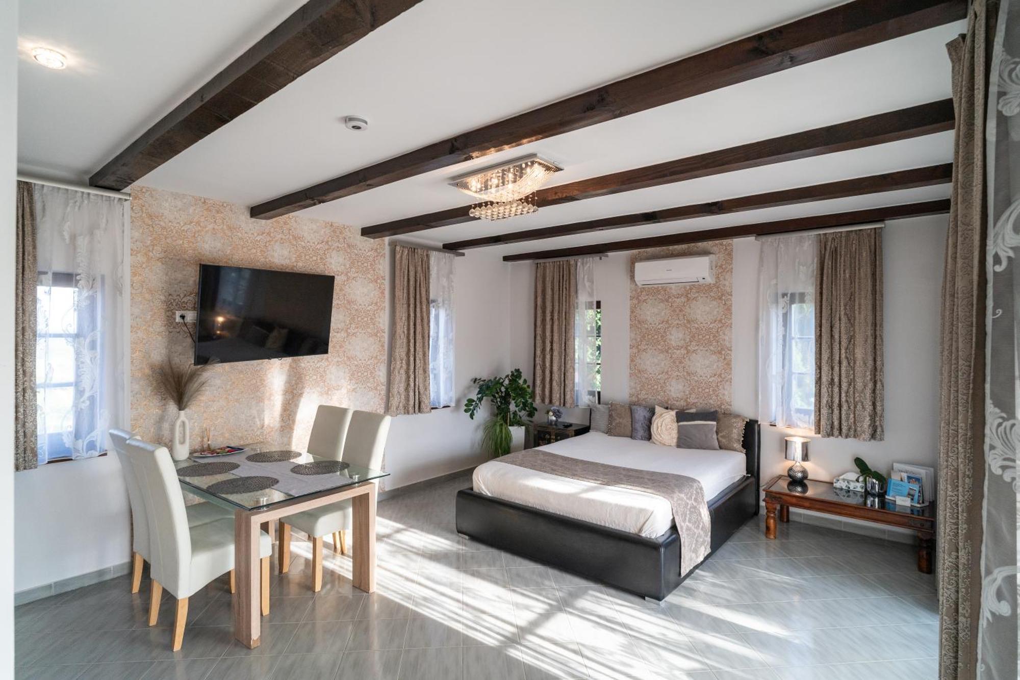 Villa Garden Zalaegerszeg Bagian luar foto