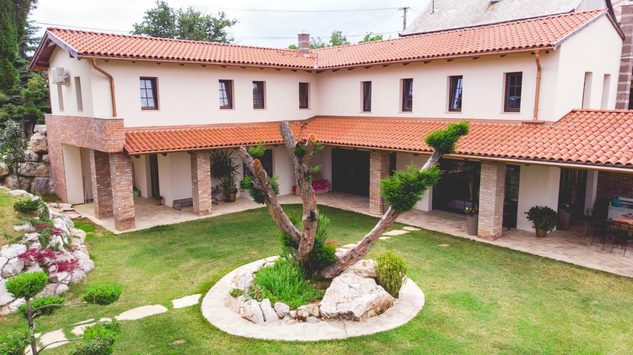 Villa Garden Zalaegerszeg Bagian luar foto