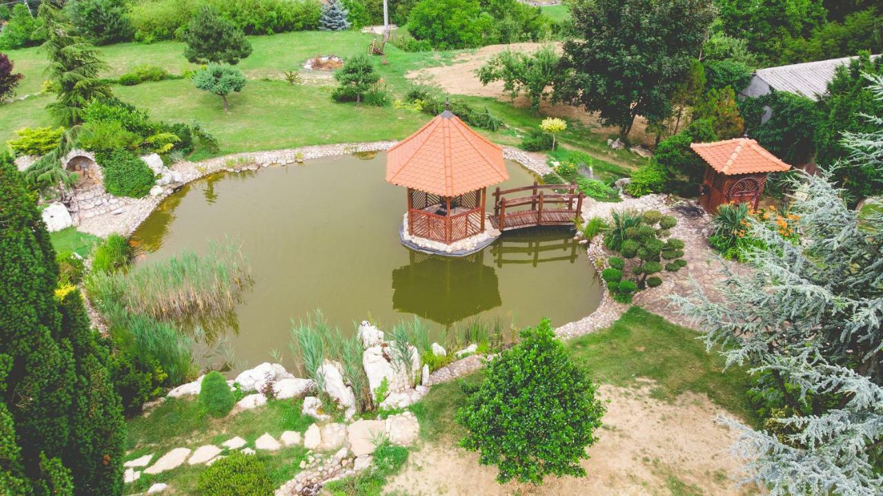 Villa Garden Zalaegerszeg Bagian luar foto
